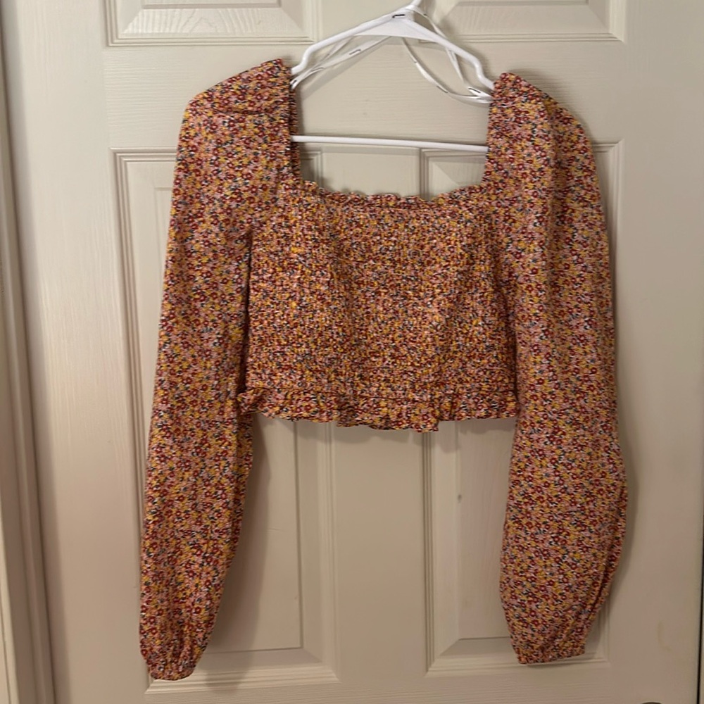 Minkpink size Small Floral Crop top.